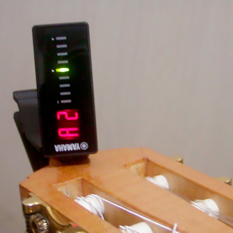 CLIP AFINADOR DE GUITARRA YTC10 CLIP AFINADOR DE GUITARRA YTC10