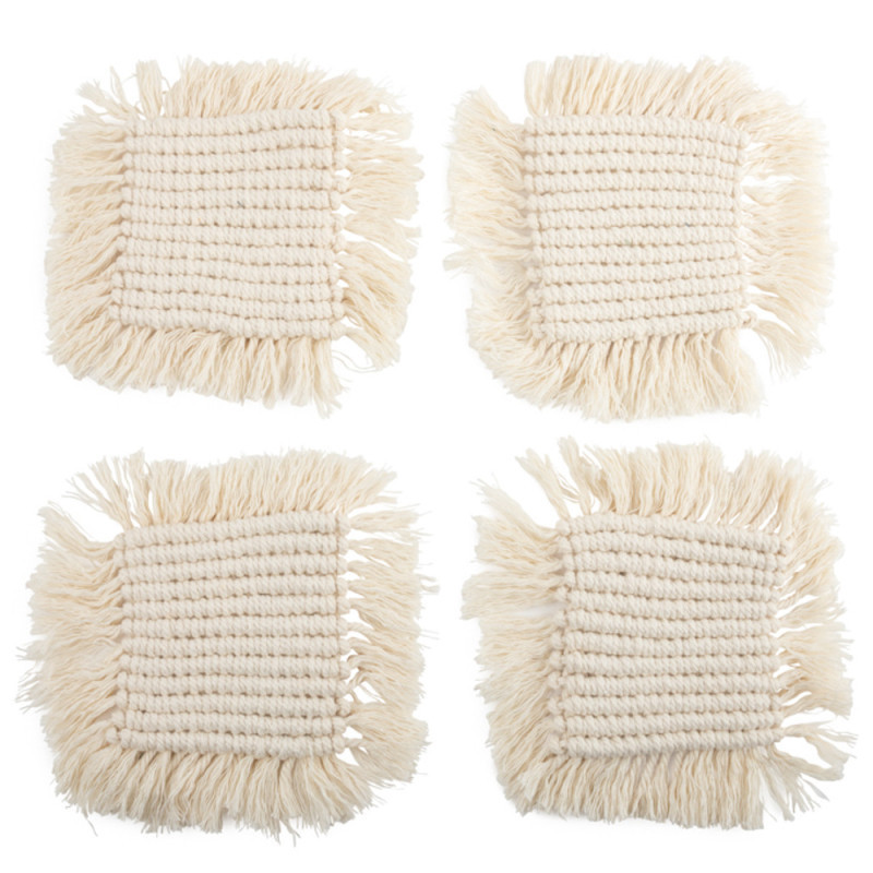 SET DE 4 POSAVASOS MACRAME CUADRADA